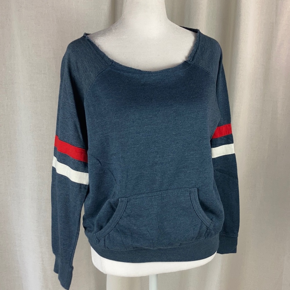 Feathers Women's Fray Neckline Striped long sleeves Sweatshirt size M